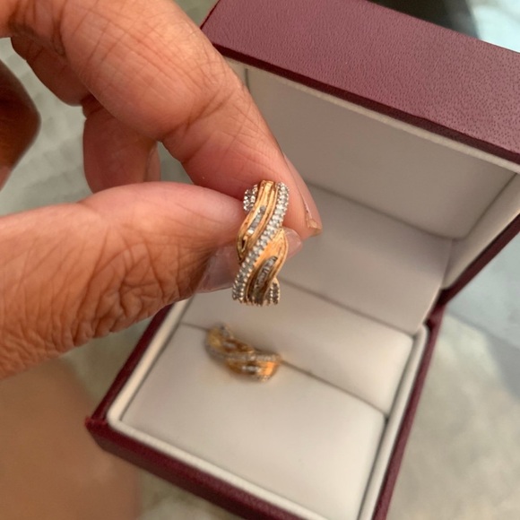 Elegant 14k Rose Gold Diamond Twisted Earrings - Picture 3 of 8